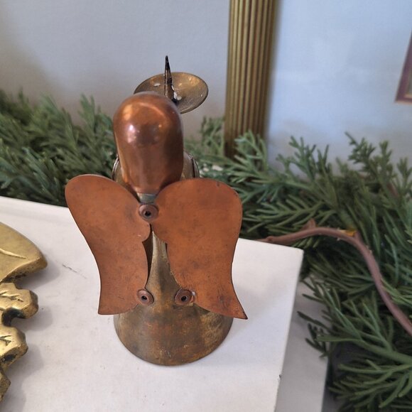 Vintage brass angel candle holder & snuffer , wreath trivet Christmas - Picture 3 of 5